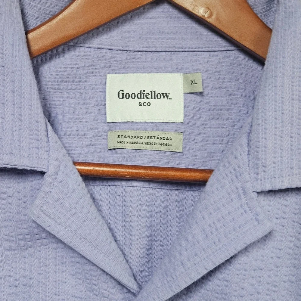 Goodfellow & Co Shirt Men XL Purple Seersucker Short Sleeve Camp Collar Casual